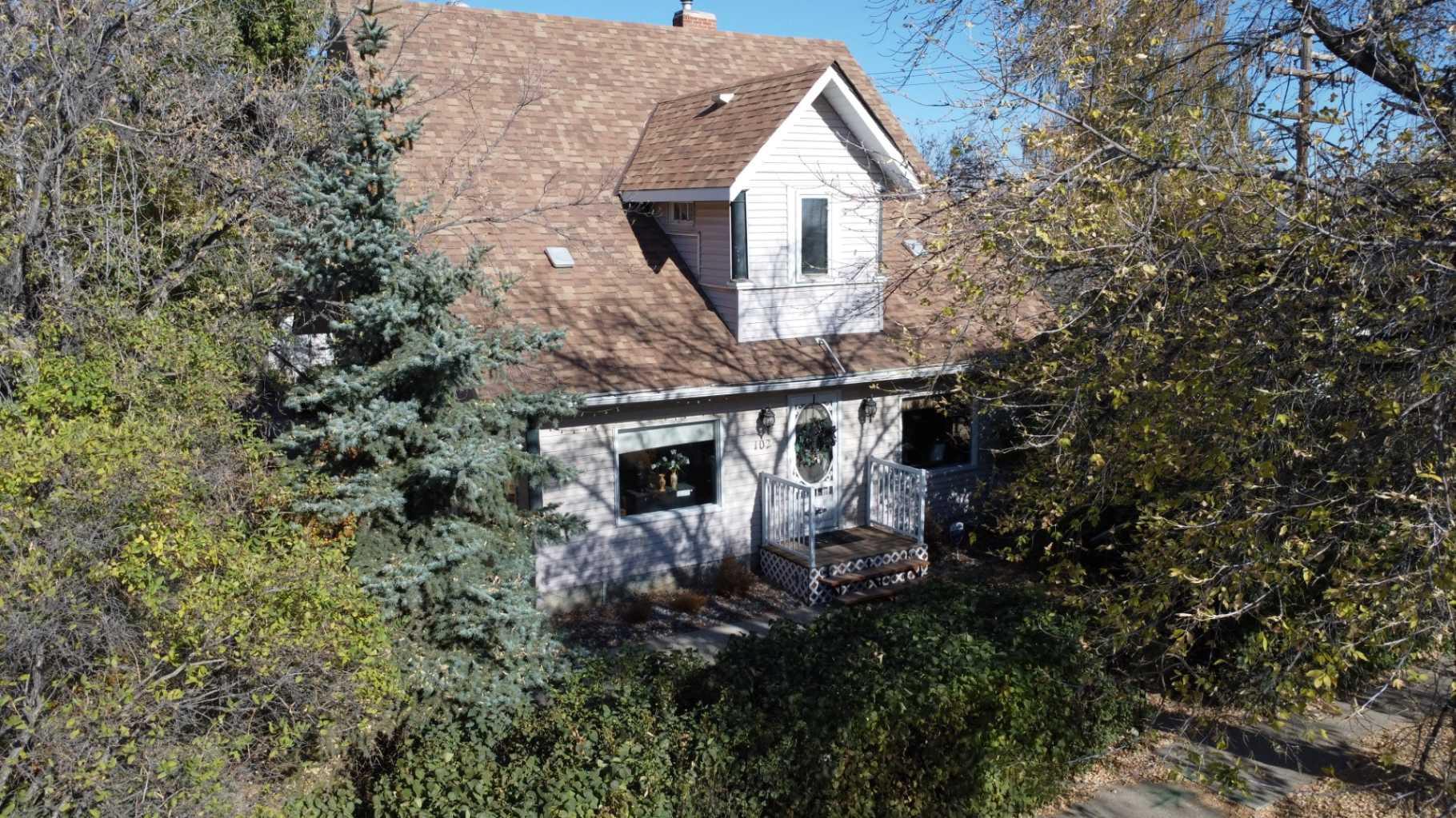 4 Avenue W Unit 102, Hanna, AB T0J 1P0