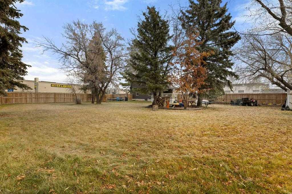 47 Avenue Unit 4605, Olds, AB T4H 1C7