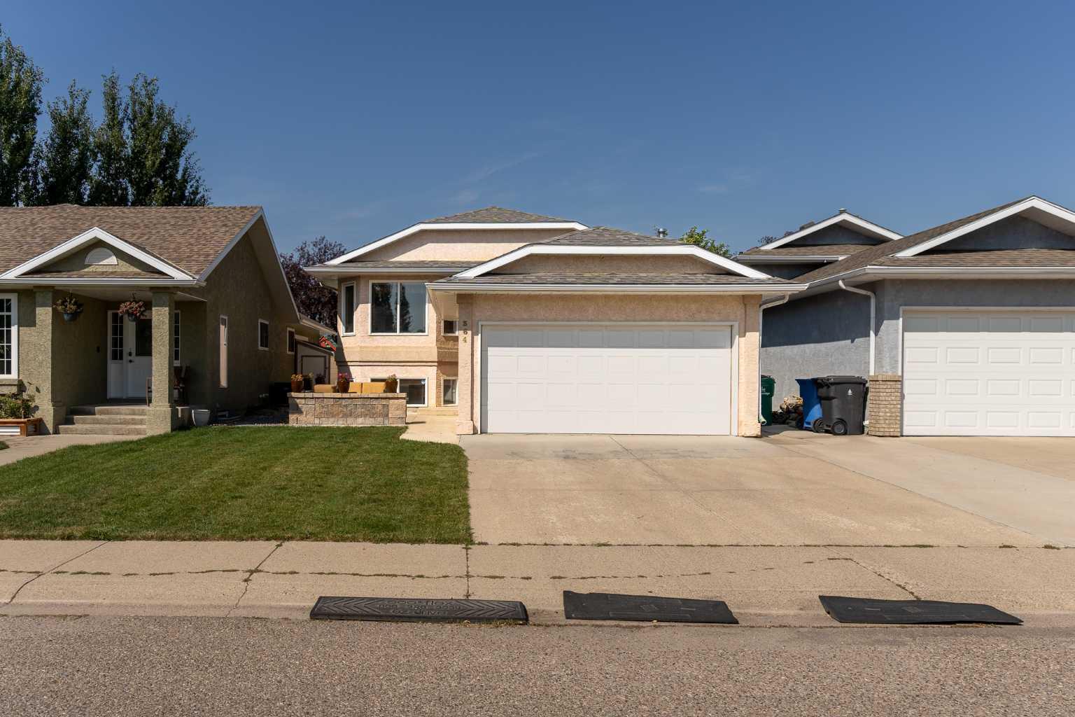364 Heritage Cres W, Lethbridge, AB T1K 6V9