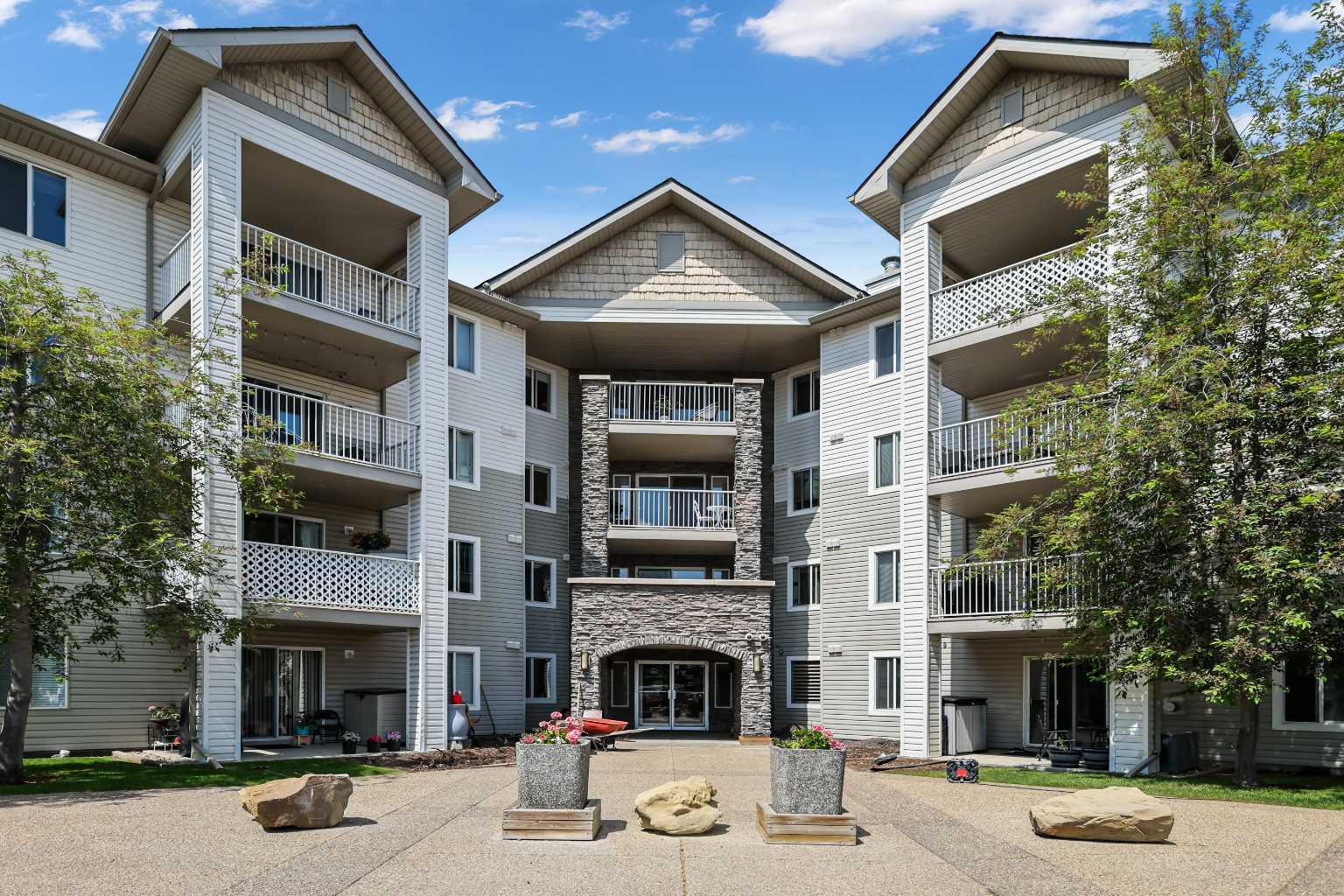 2000 Somervale Court Sw Unit 112, Calgary, AB T2Y 4J1