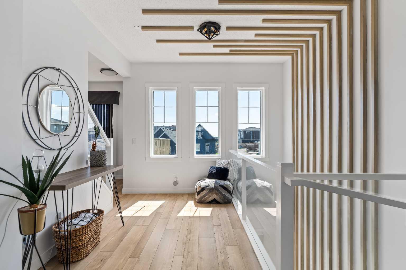 233 Lucas Mnr NW, Calgary, AB T3P 1H9