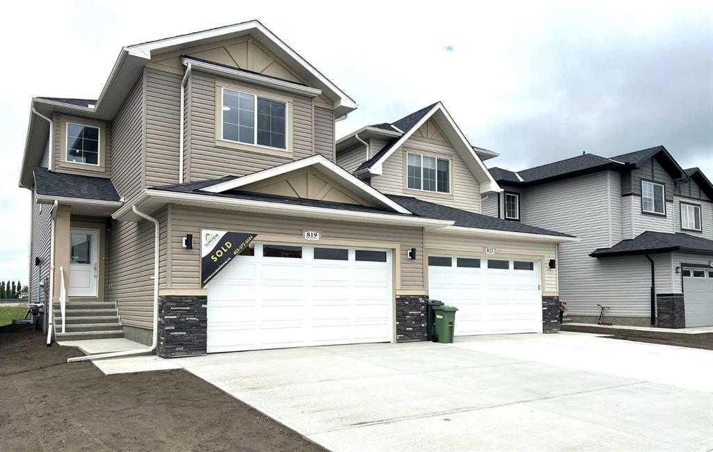 819 Edgefield St, Strathmore, AB T1P 0H6