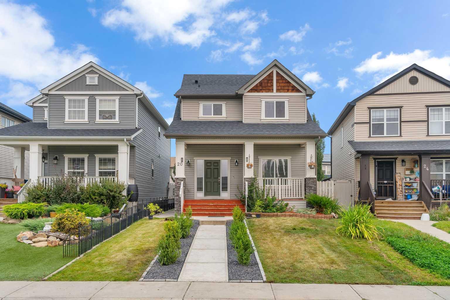 20 Copperpond Grv SE, Calgary, AB T2Z 0X1
