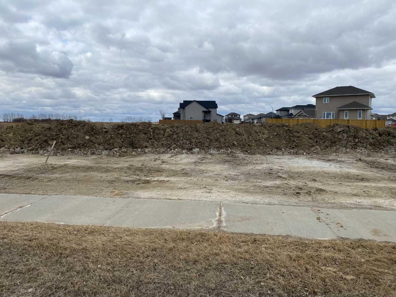 3712 Marler Dr, Camrose, AB T4V 5E4