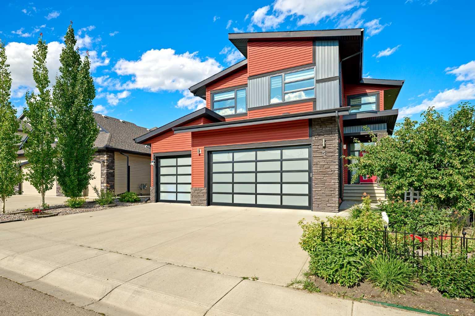 5 Vienna Close, Red Deer, AB T4R 0P1