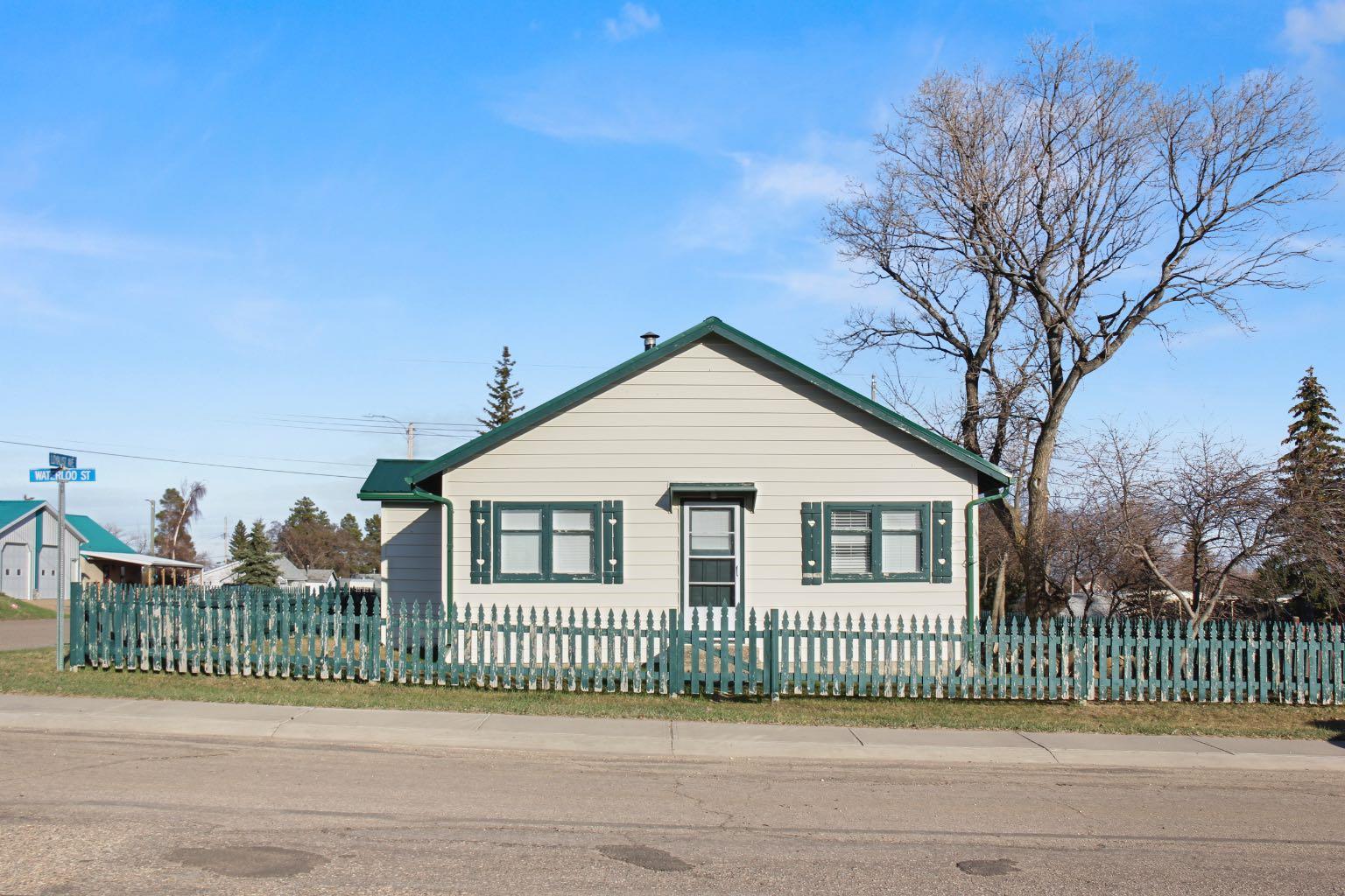 301 Waterloo St, Veteran, AB T0C 2S0