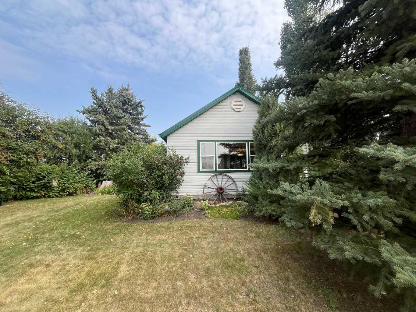 112 Allison St, Acme, AB T0M 0A0