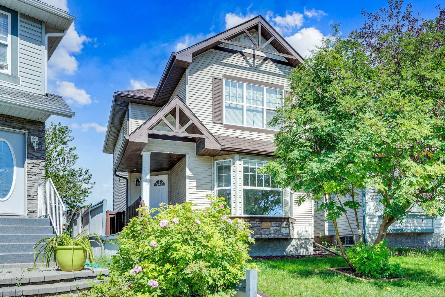 149 Taravista St NE, Calgary, AB T3J 4S3