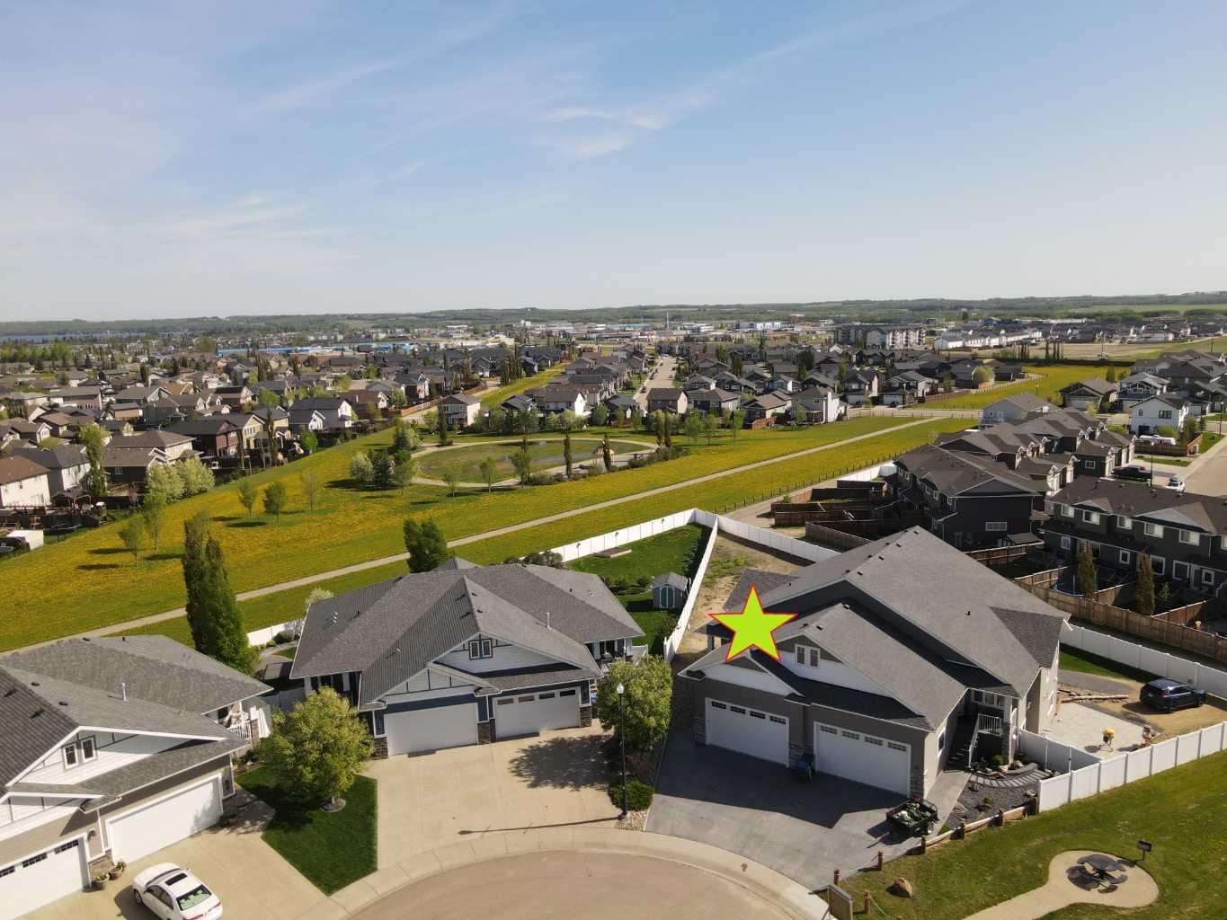15 Rosse Pl, Sylvan Lake, AB T4S 0M7