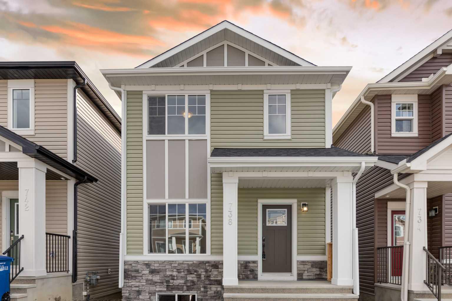 738 Bayview Hl SW, Airdrie, AB null MLS A2169821 Houseful