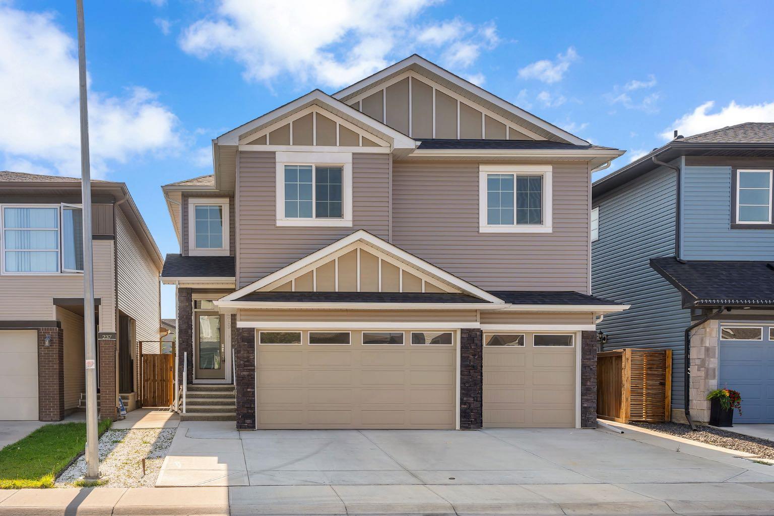 229 Walgrove Ter SE, Calgary, AB T2X 4E7