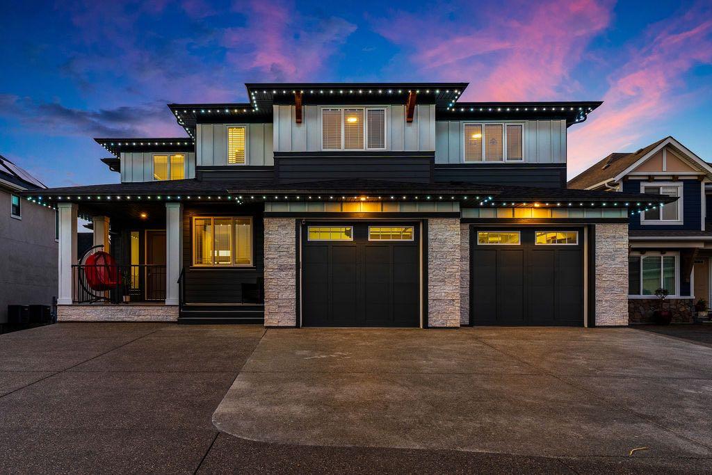 74 Cimarron Estates Dr, Okotoks, AB T1S 0R2