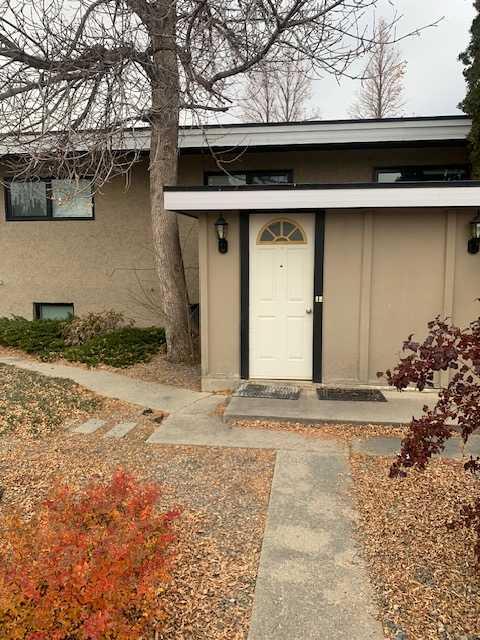 1219 Glacier Drive South #b, Lethbridge, AB T1K 3G5