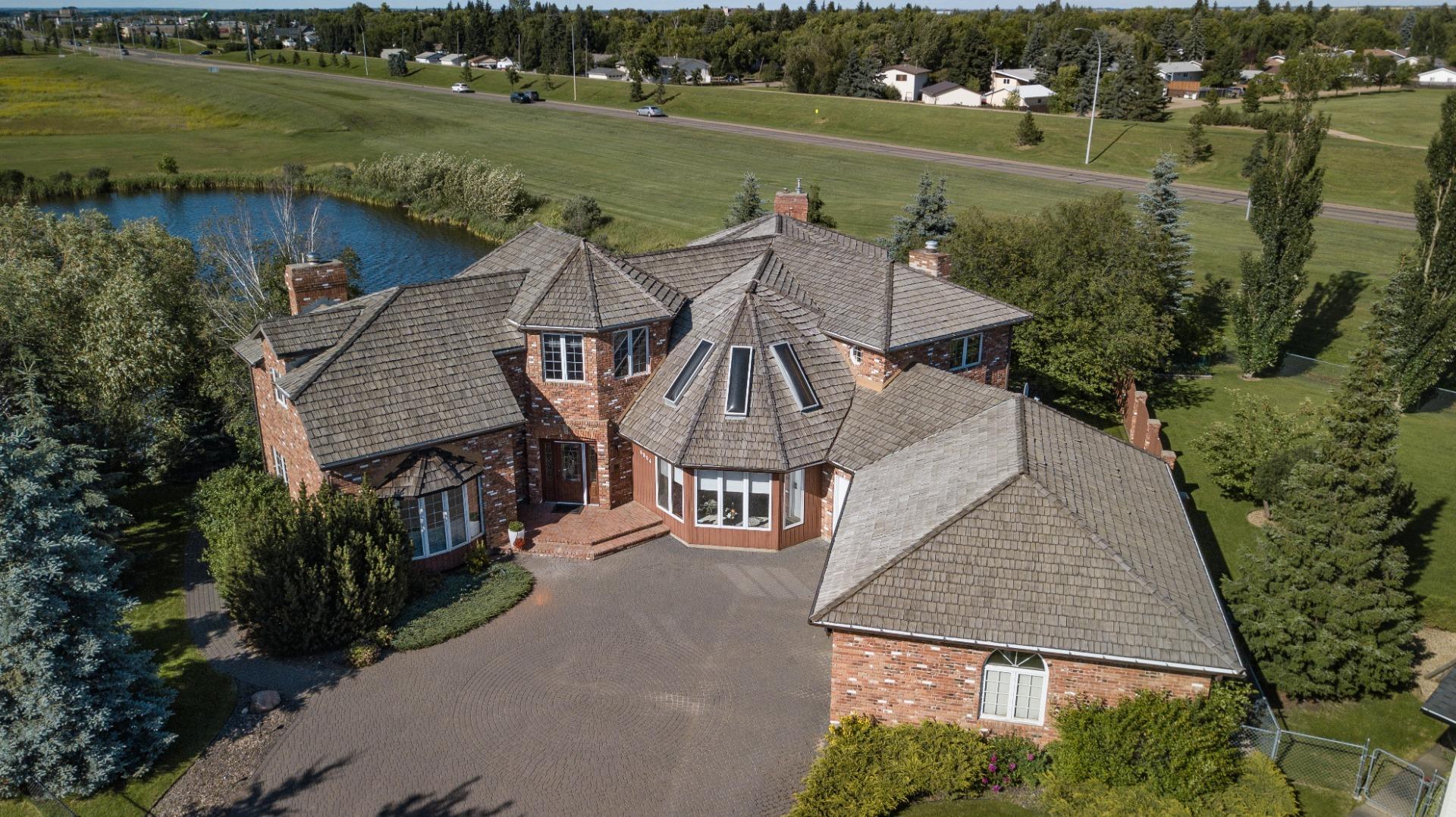 42 Avenue Unit 6804 #a, Camrose, AB T4V 3S4