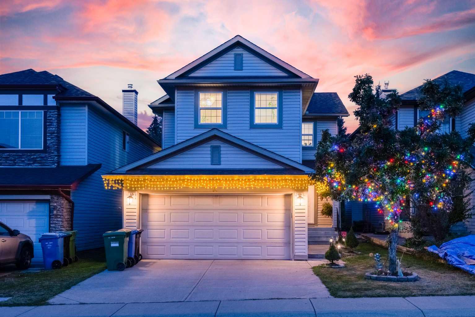 14 Cranfield Cres SE, Calgary, AB T3M 1A6