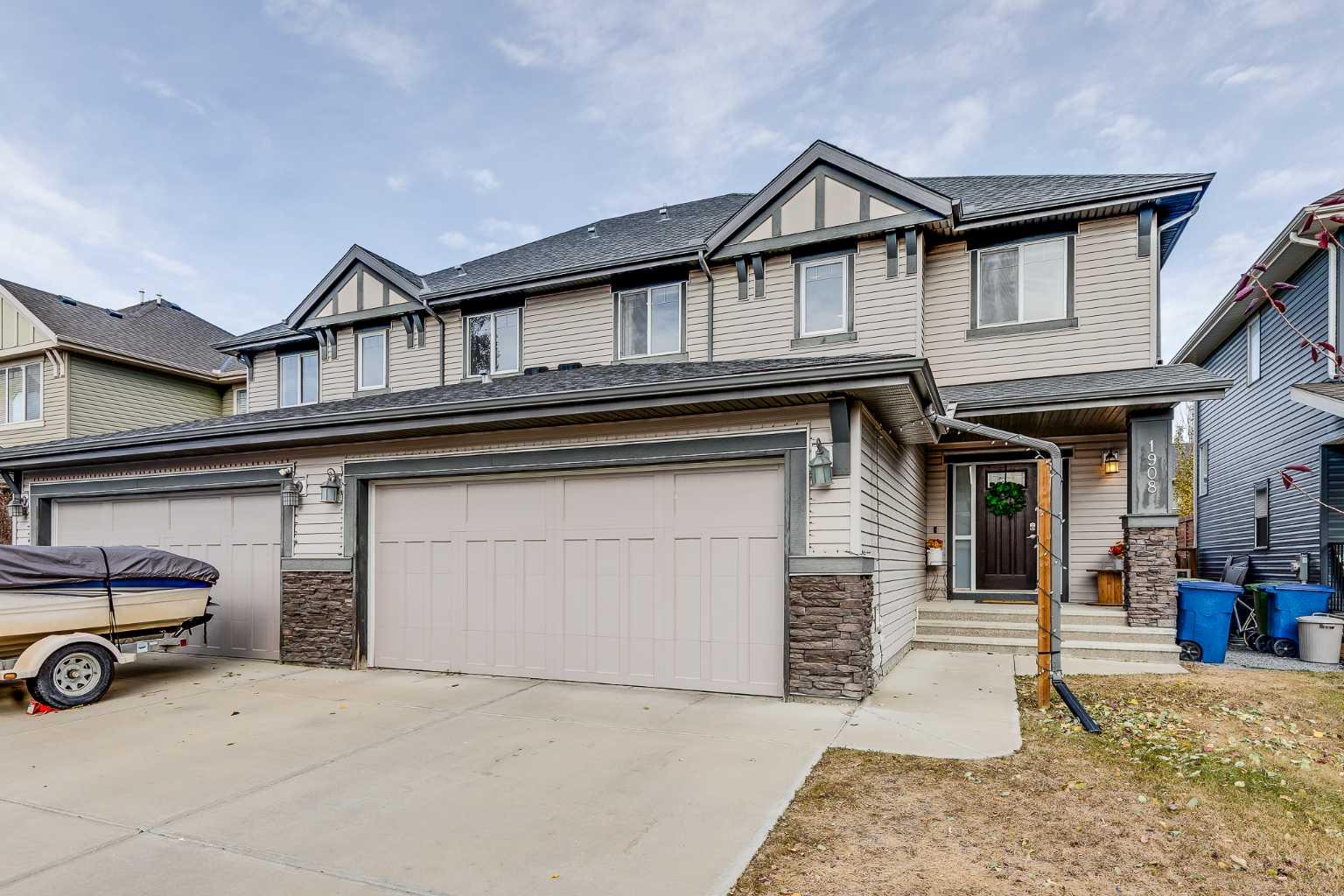 1908 Baywater Aly SW, Airdrie, AB T4B 0T3