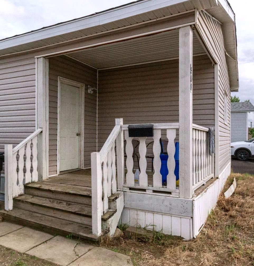 301 Grenfell Cres, Fort Mcmurray, AB T9H 2M6