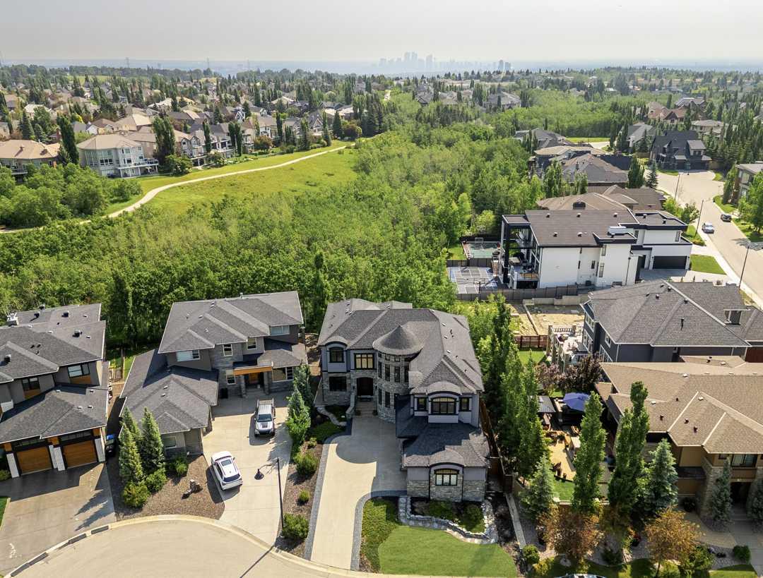 55 Aspen Ridge Ct SW, Calgary, AB T3H 0P2