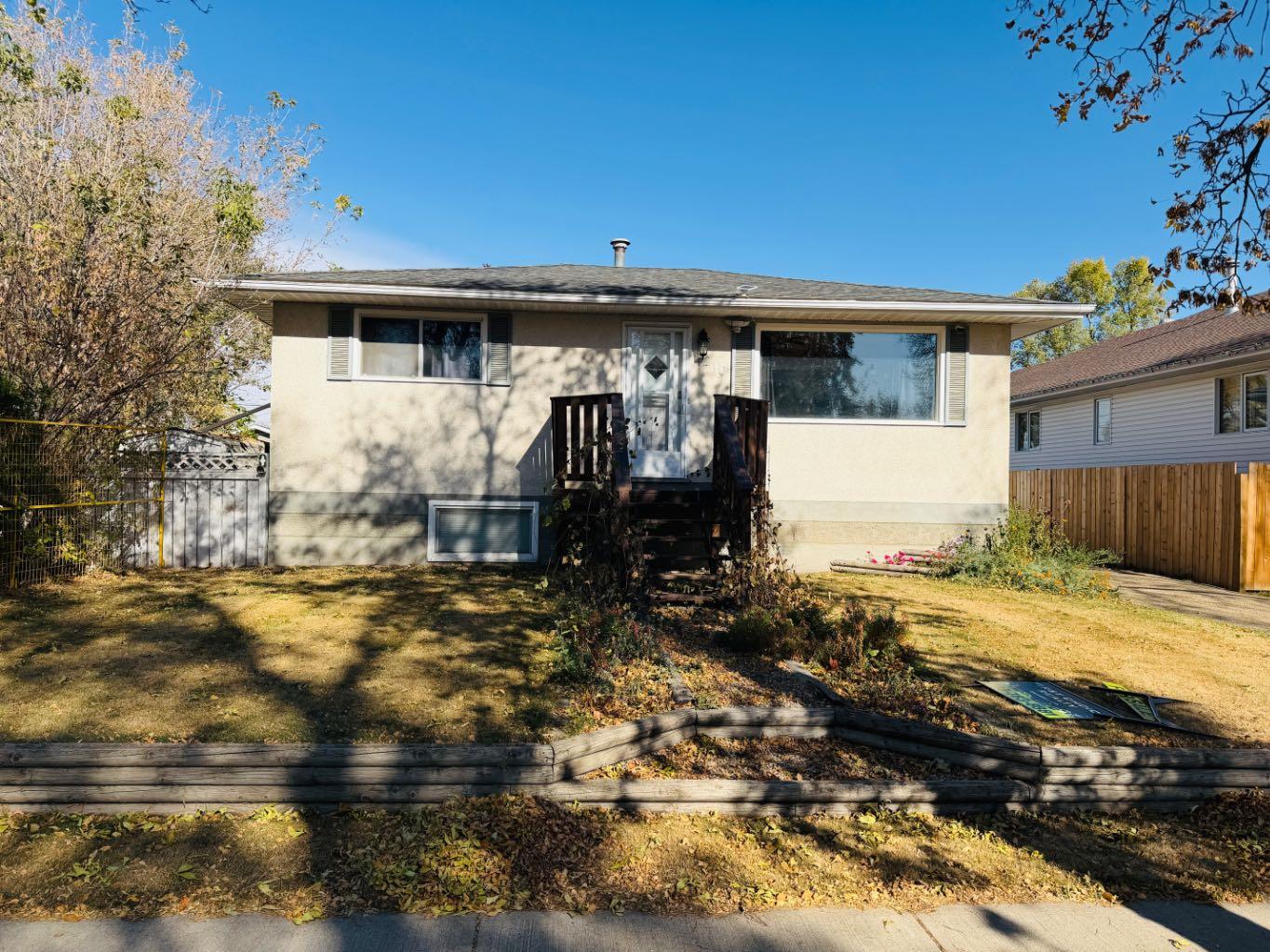 53 Avenue Unit 5210, Ponoka, AB T4J 1H1