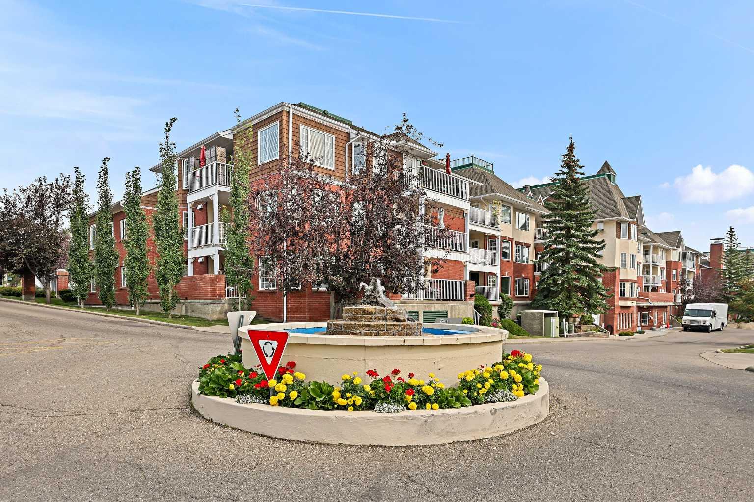 1206 Sienna Park Grn SW, Calgary, AB T3H 3N7