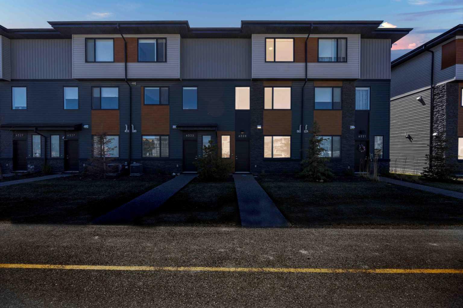 6523 Country Hills Blvd NE, Calgary, AB T3N 2E1