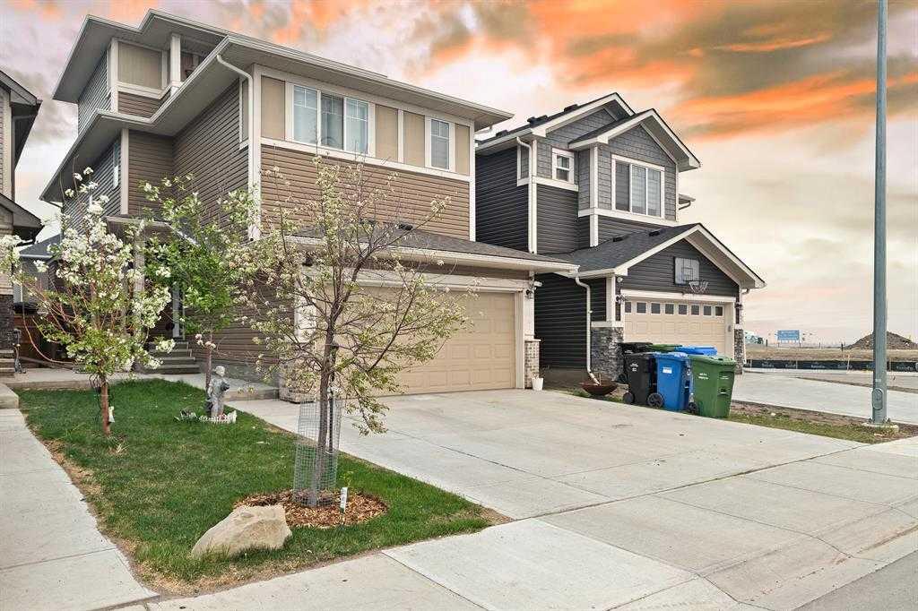 143 Saddlestone Park NE, Calgary, AB T3J 0Z4