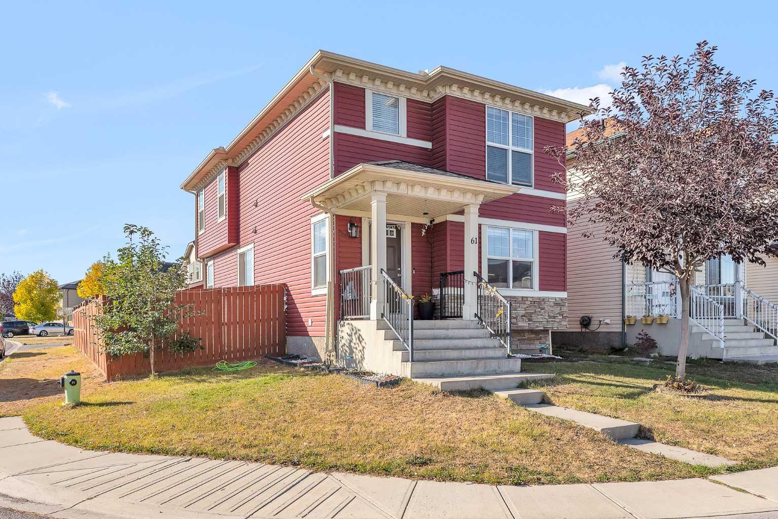 61 Taralake St NE, Calgary, AB T3J 0J5