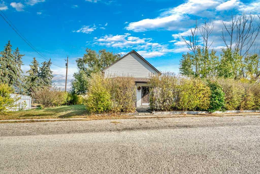 1 Avenue Unit 112, Namaka, AB T1P 2C9