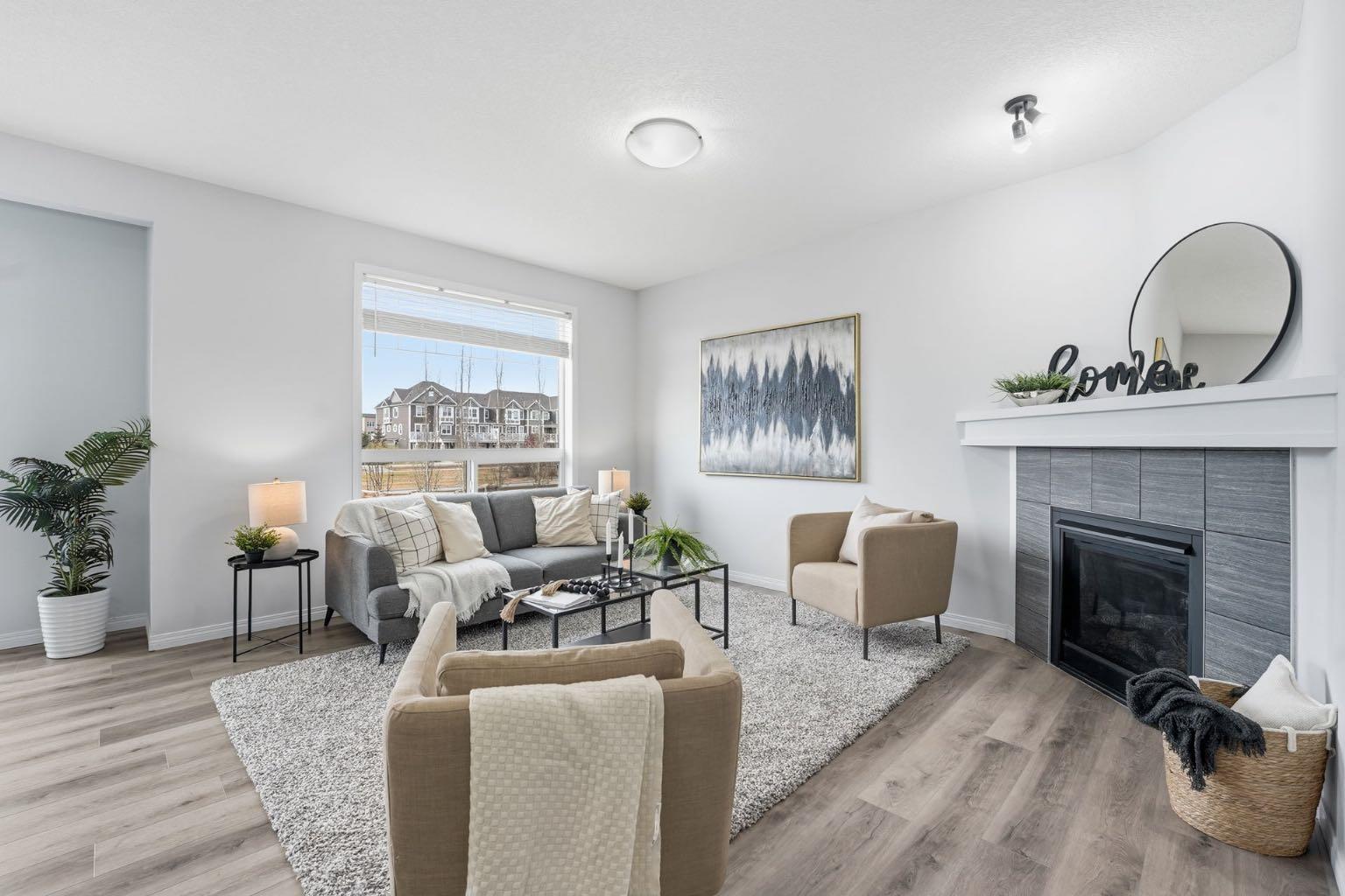 1096 Hillcrest Ln SW, Airdrie, AB T4B 3W2