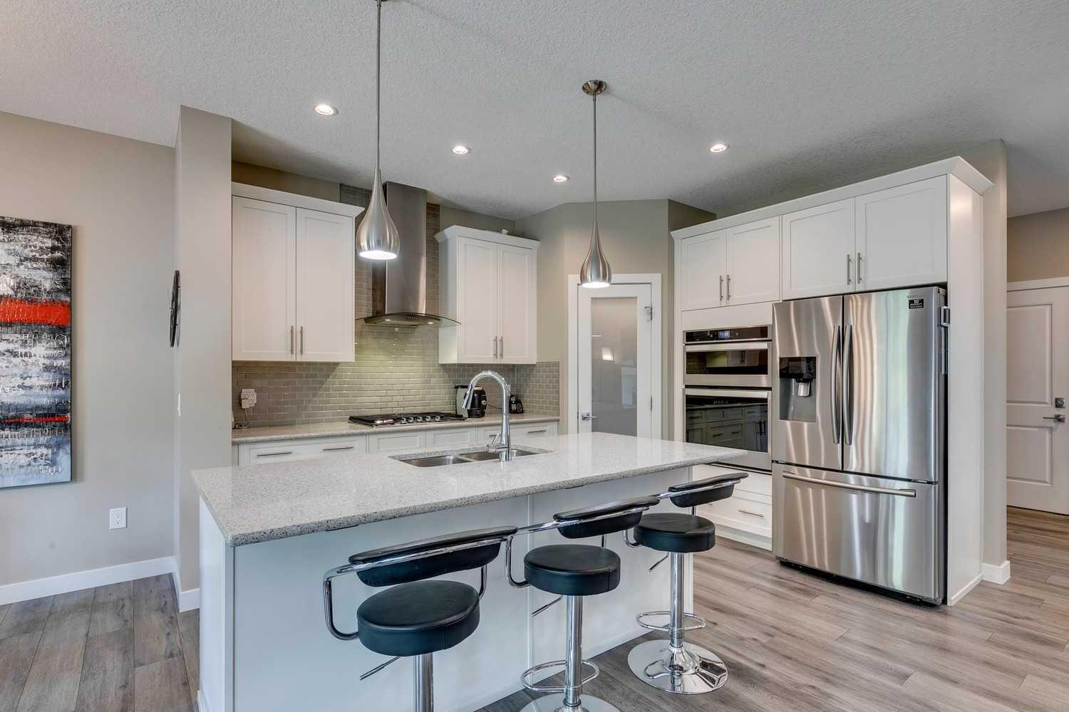 153 Walgrove Ter SE, Calgary, AB T2X 4E6