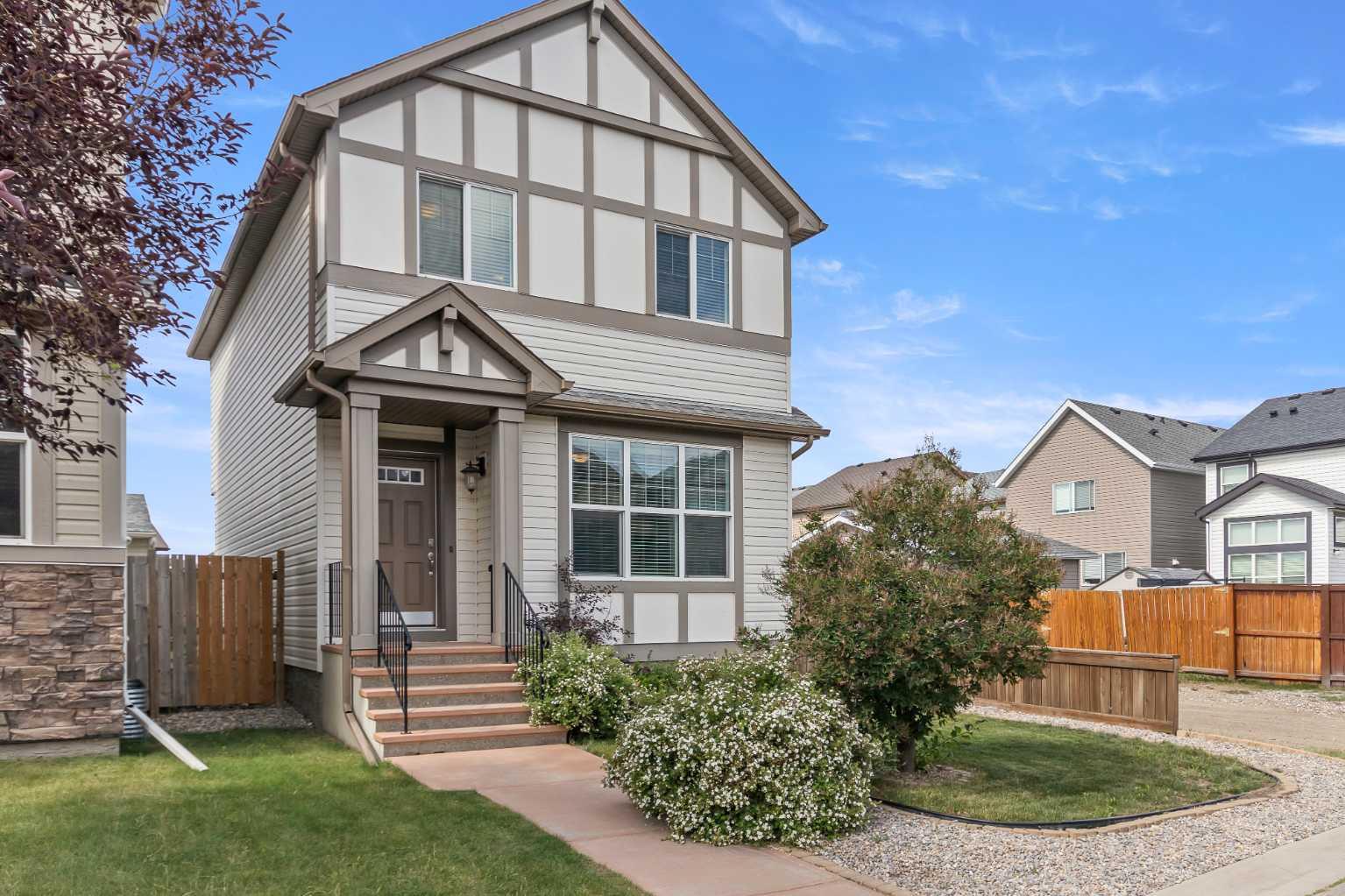 2092 New Brighton Park SE, Calgary, AB T2Z 1B3