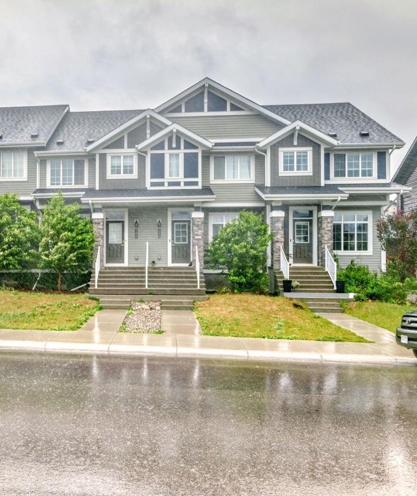 208 Clydesdale Ave, Cochrane, AB T4C 2S5