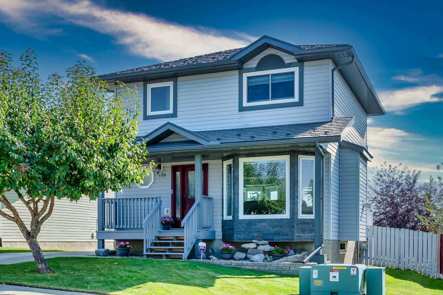 126 Elizabeth Way SE, Airdrie, AB T4B 3T7