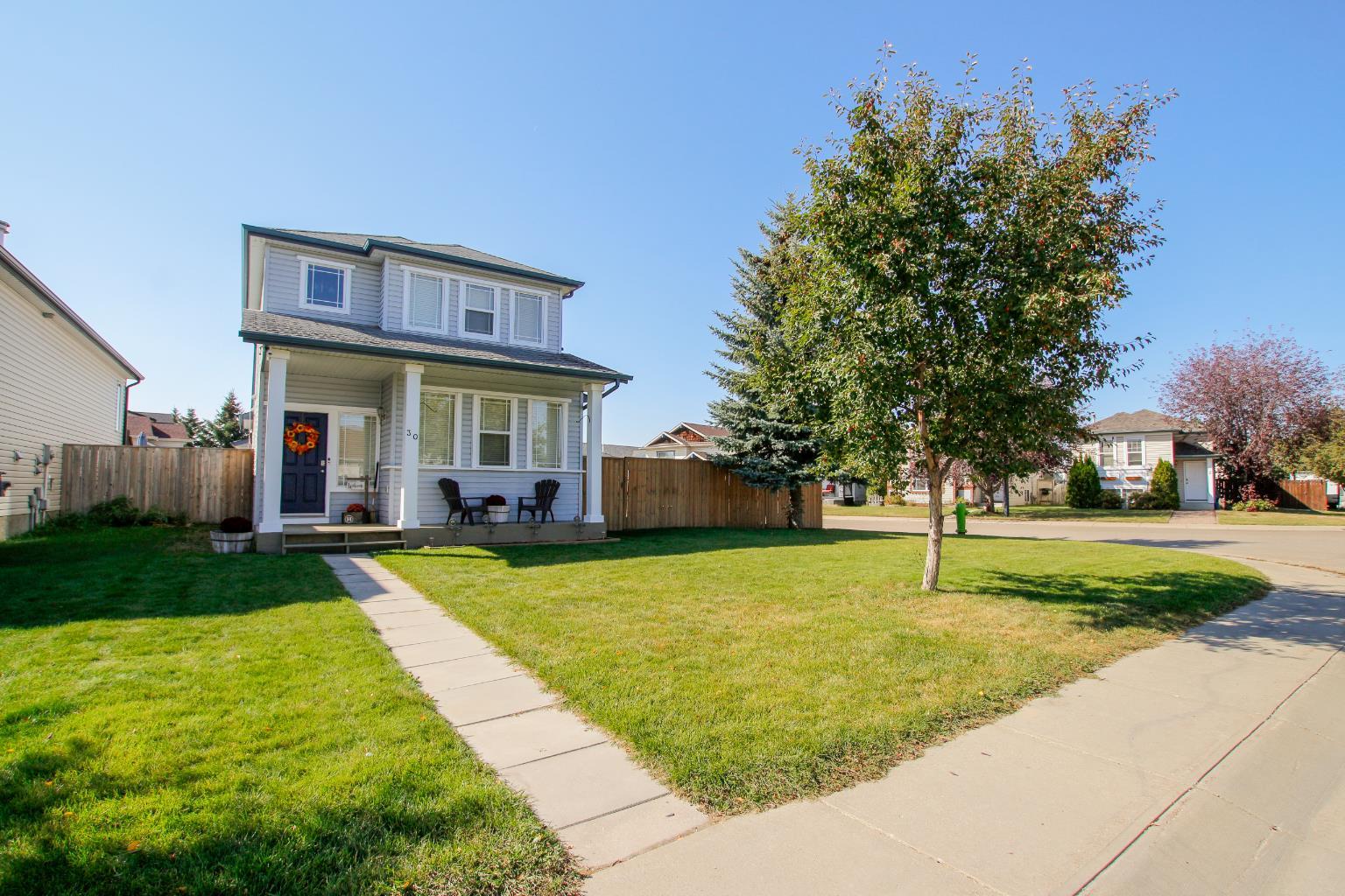 30 Joice Close, Red Deer, AB T4P 4C7
