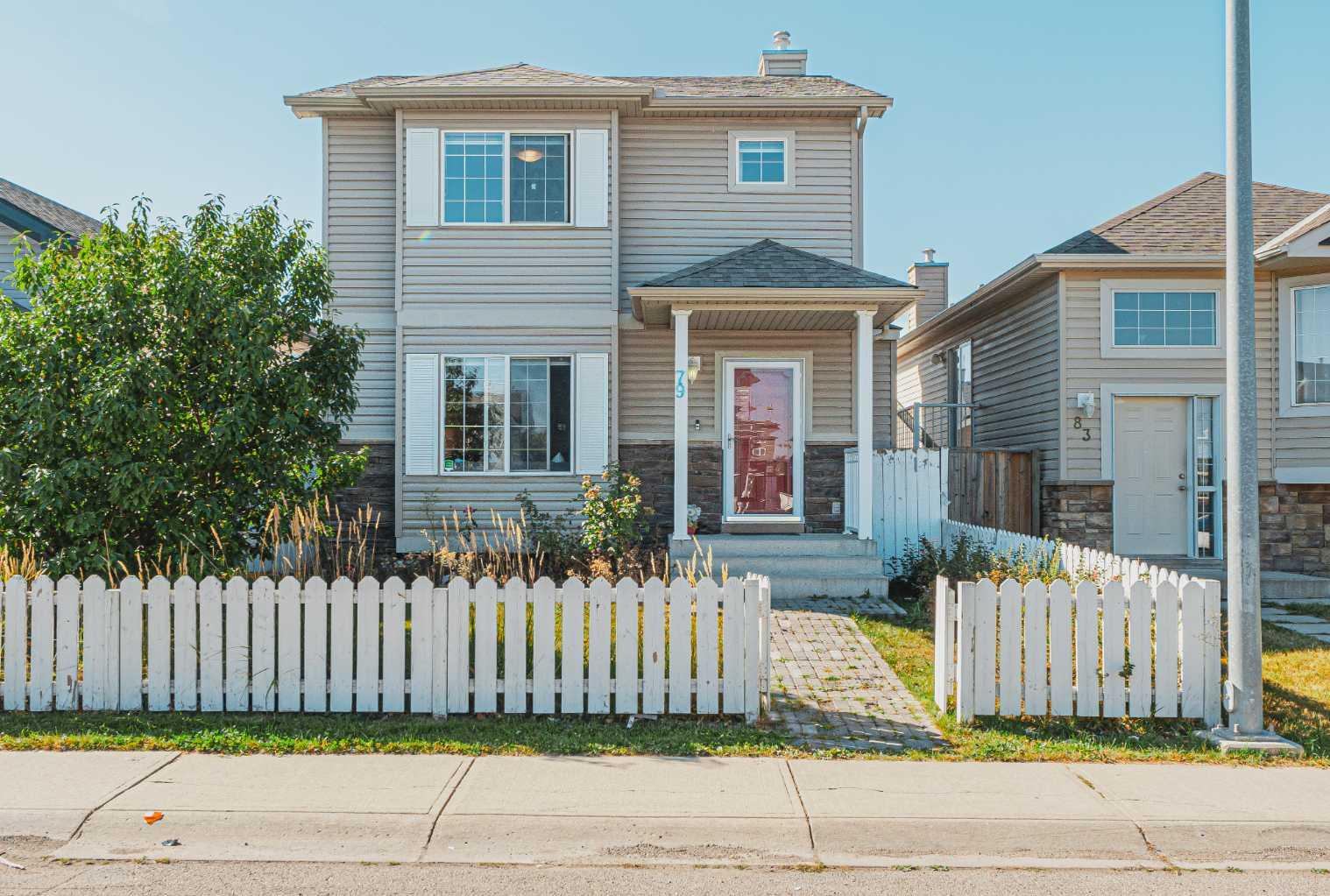 79 Saddlemont Way NE, Calgary, AB T3J 4V3