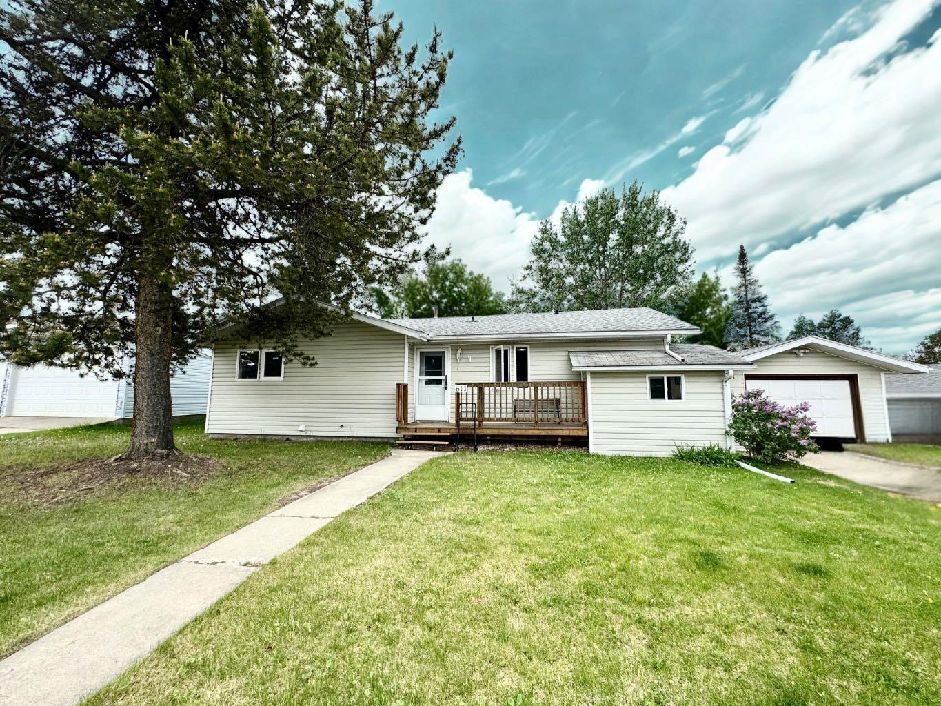 4 Avenue Unit 611, Fox Creek, AB T0H 1P0