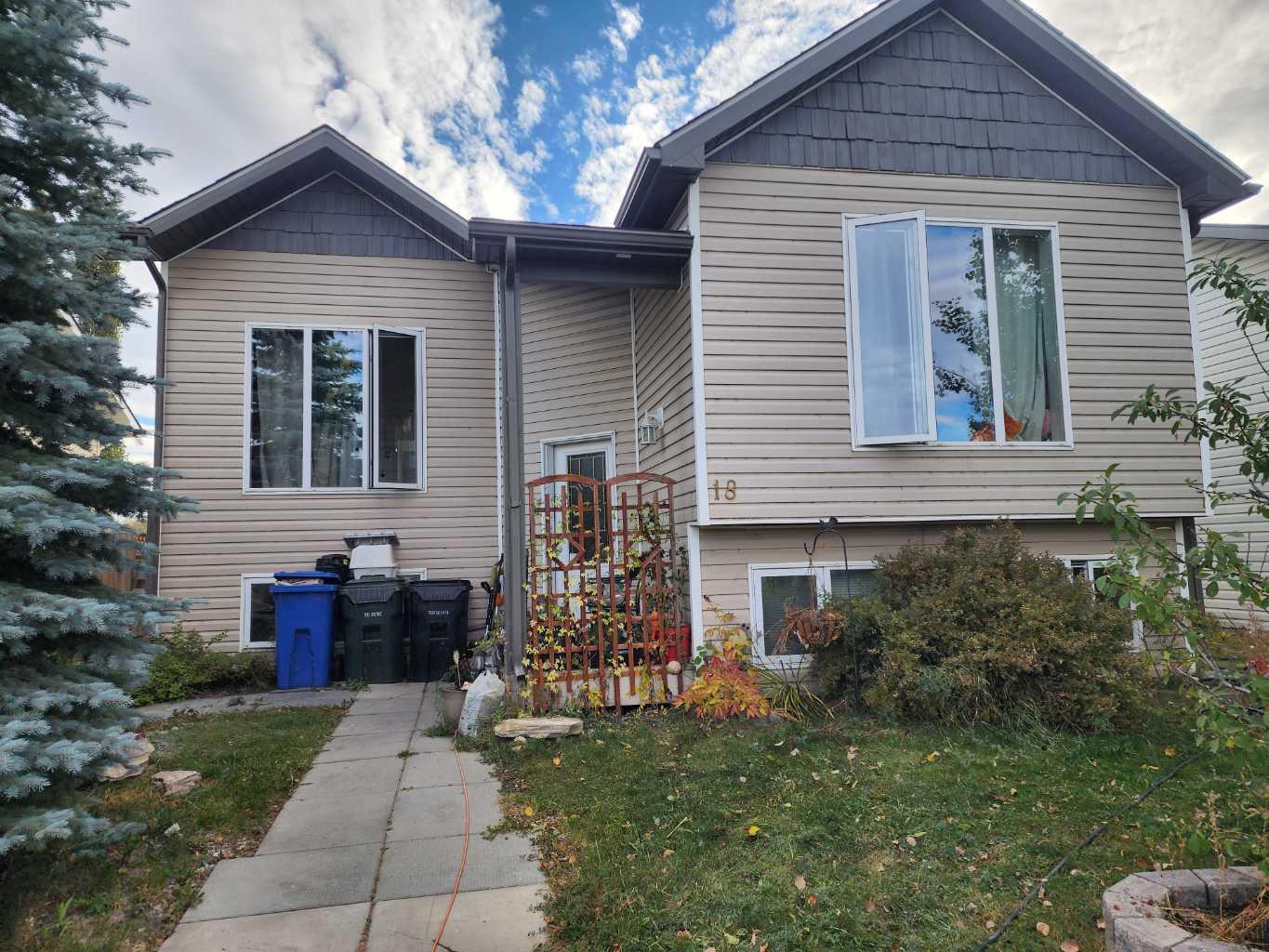 18 Valarosa Dr, Didsbury, AB T0M 0W0