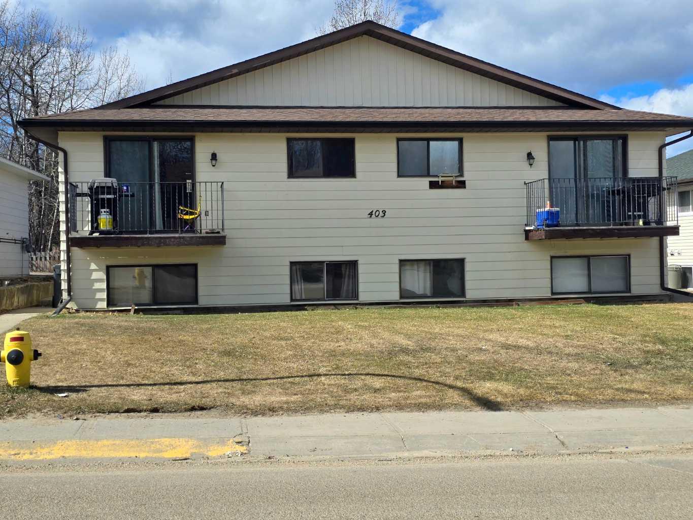 403 Hammond Dr, Fox Creek, AB T0H 0A6