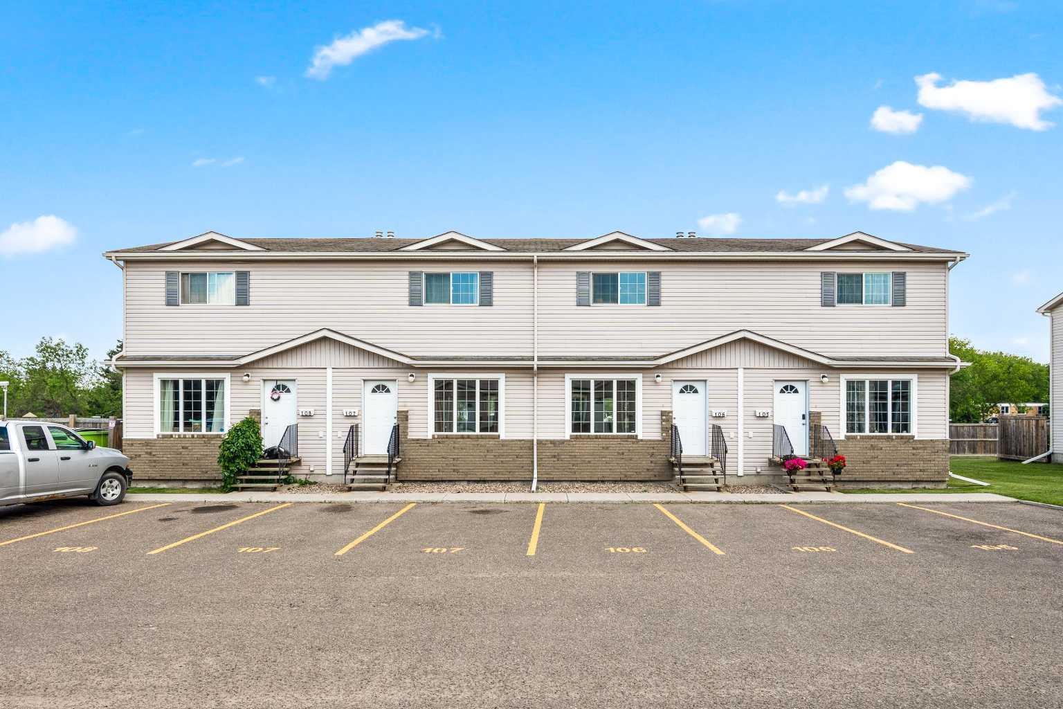 4701 47 Avenue Unit 106, Lloydminster, SK S9V 0T9