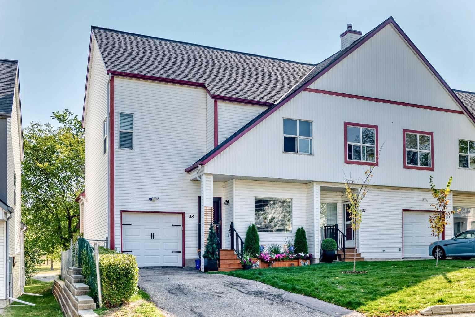 200 Hidden Hills Terrace Nw Unit 38, Calgary, AB T3A 6E8