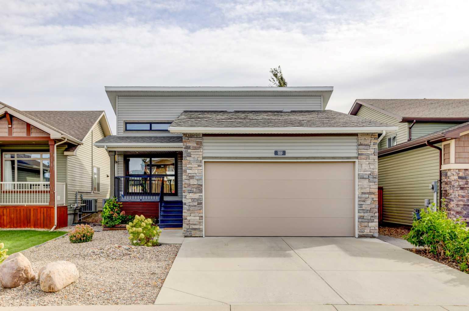 366 Mt Sundance Lndg W, Lethbridge, AB T1J 5H9