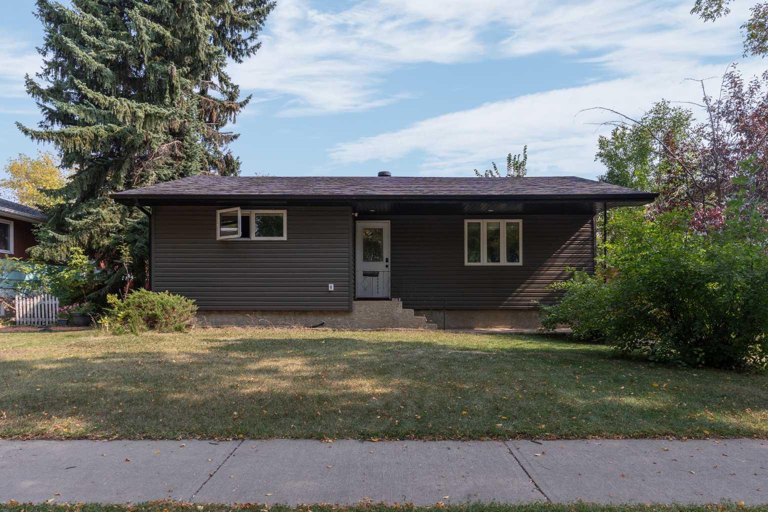 47 Street Unit 4715, Camrose, AB T4V 1H9