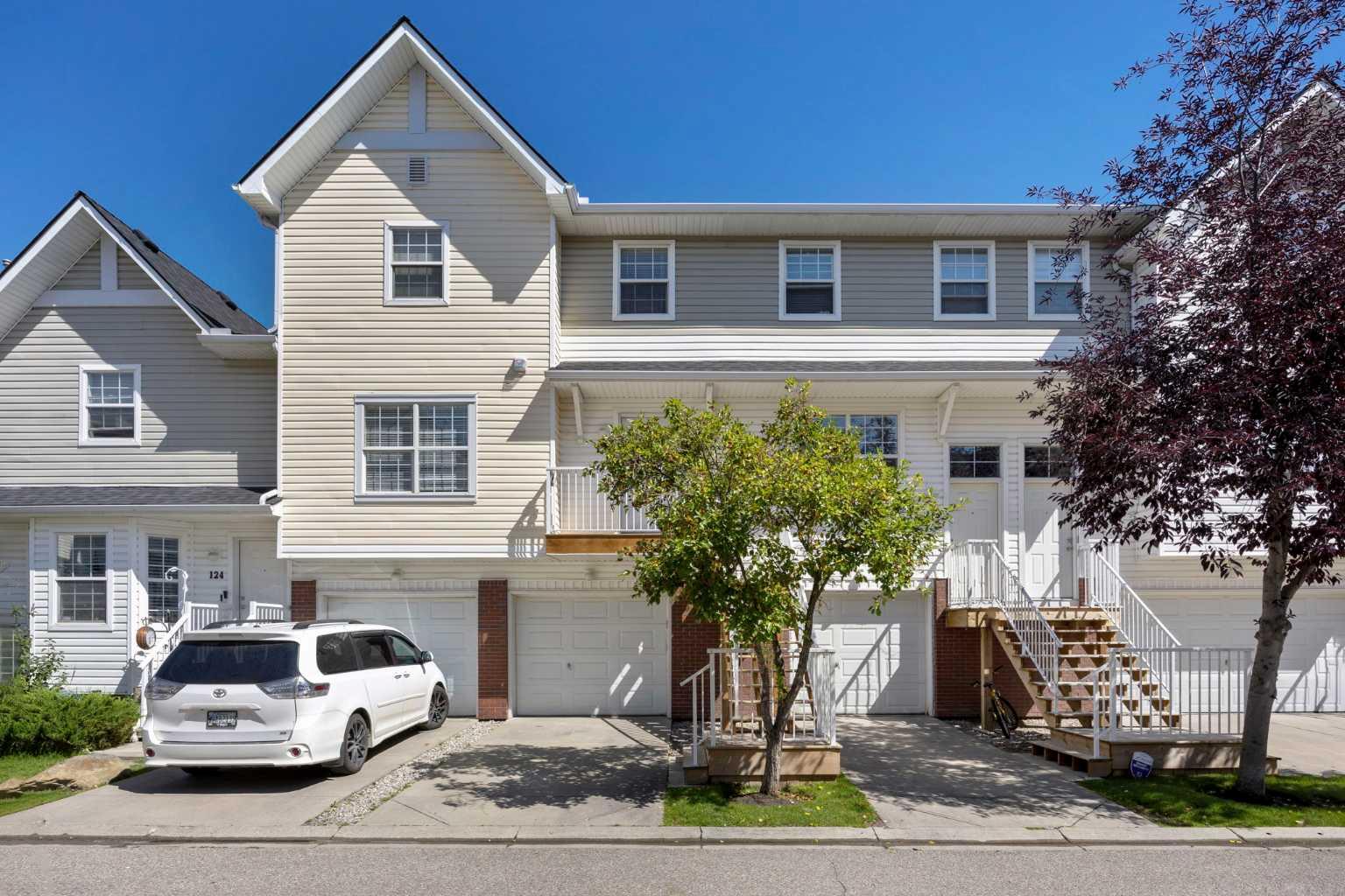 120 Prestwick Acres Ln SE, Calgary, AB T2Z 3Y3