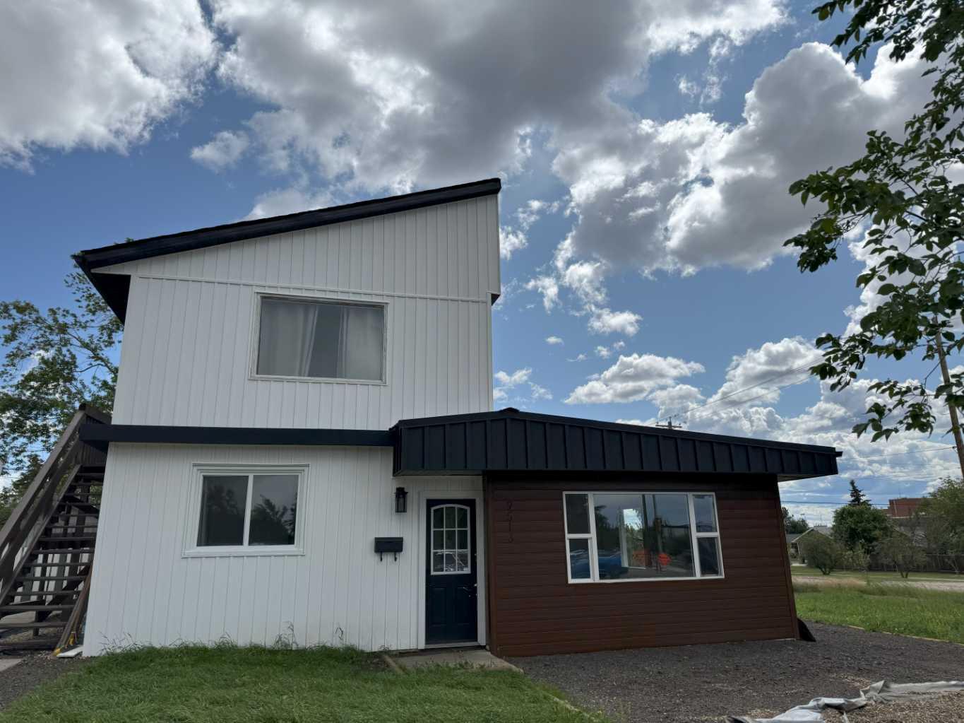9513 108 Avenue #a, Grande Prairie, AB T8V 1N1