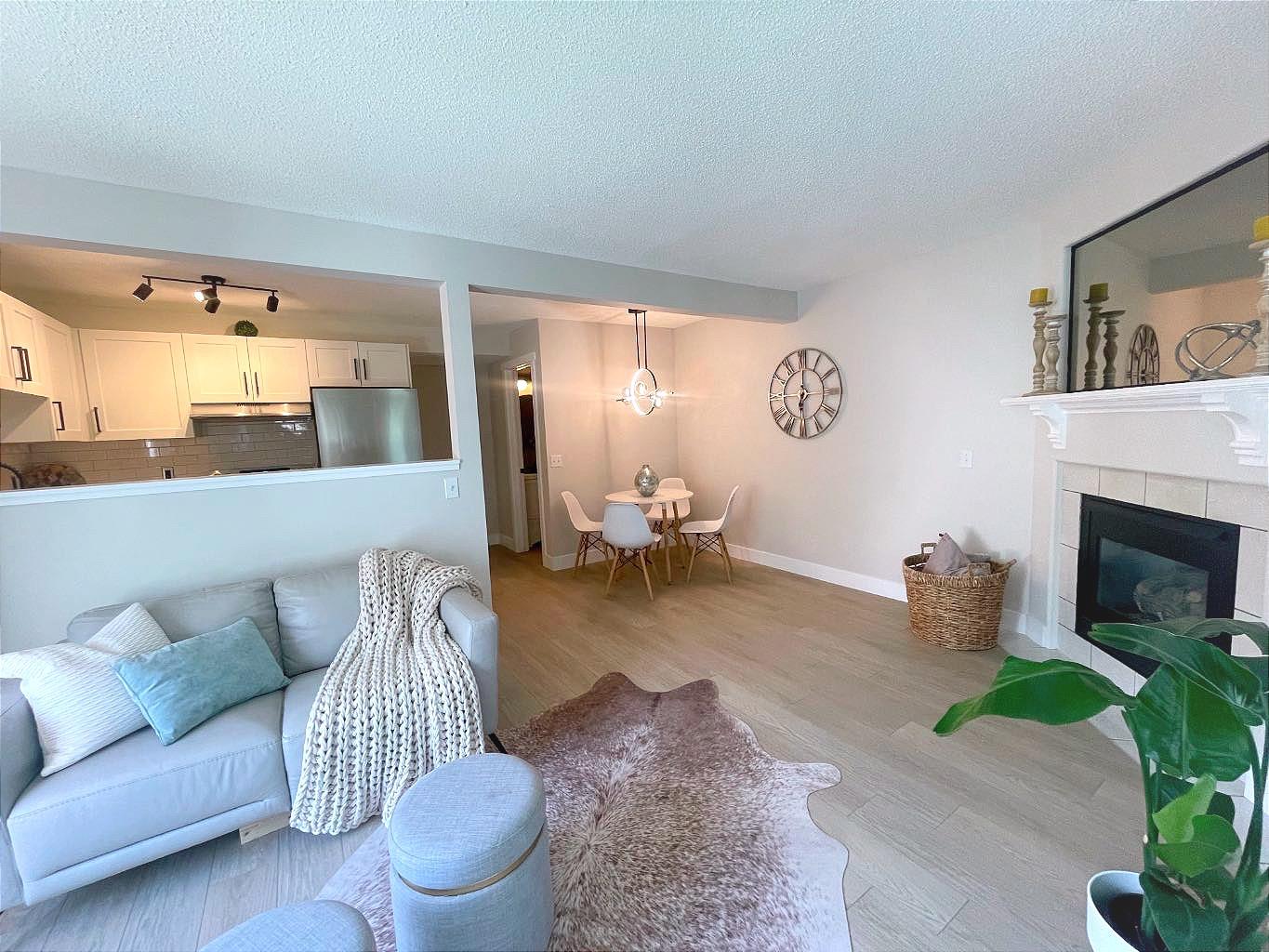 16 Millrise Grn SW, Calgary, AB T2Y 3E8