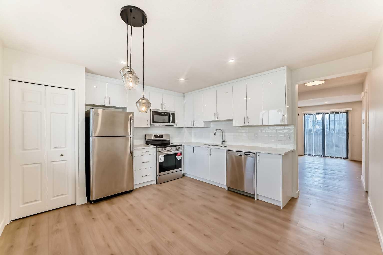 1515 Falconridge Drive Ne Unit 32, Calgary, AB T3J 1J8