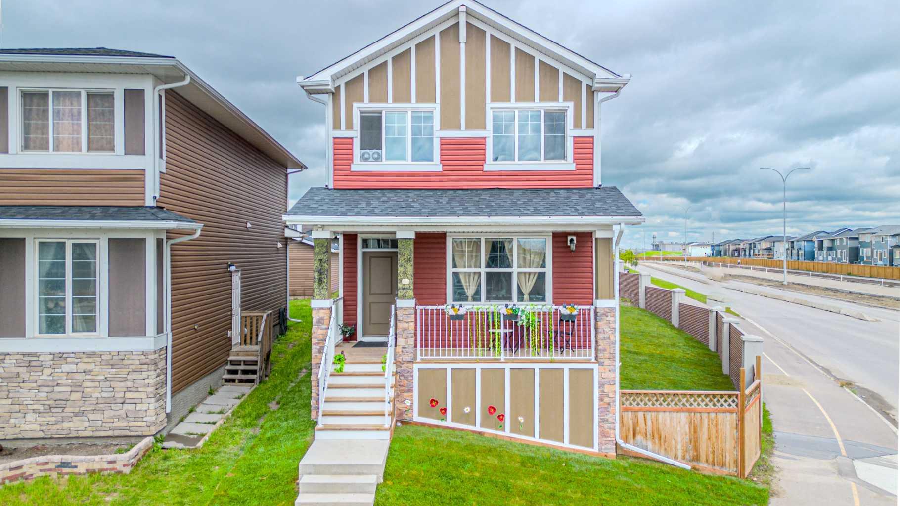 746 Redstone Dr NE, Calgary, AB T3N 1K9