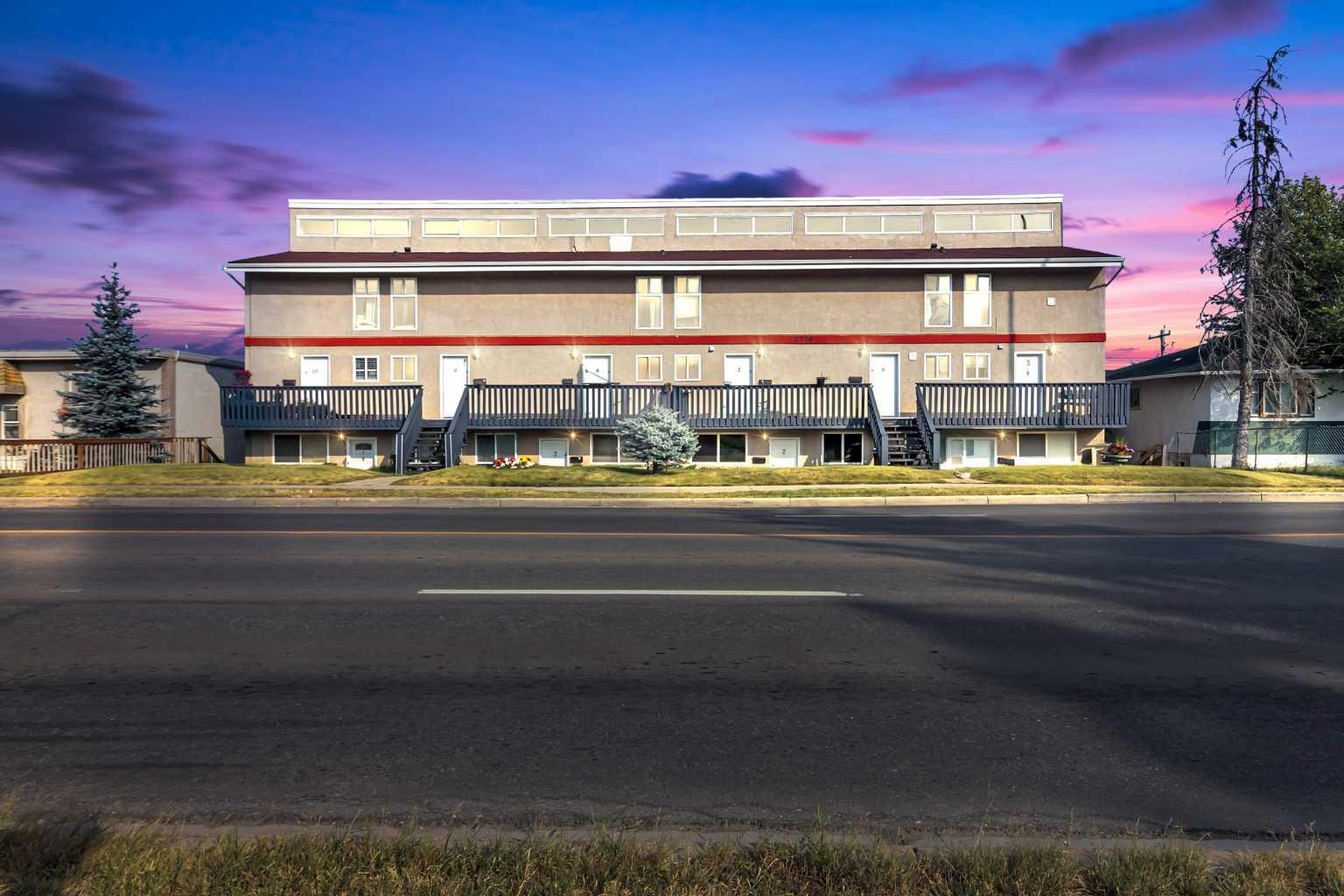 3726 Centre Street Ne Unit 11, Calgary, AB T2E 2Y3