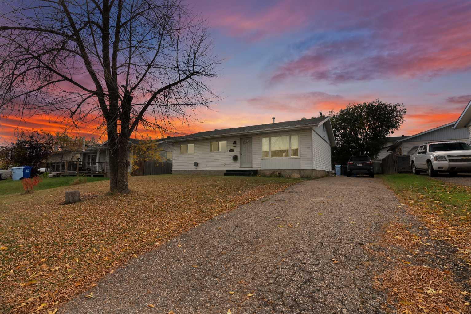 136 Beaumont Cres, Fort Mcmurray, AB T9H 2V1