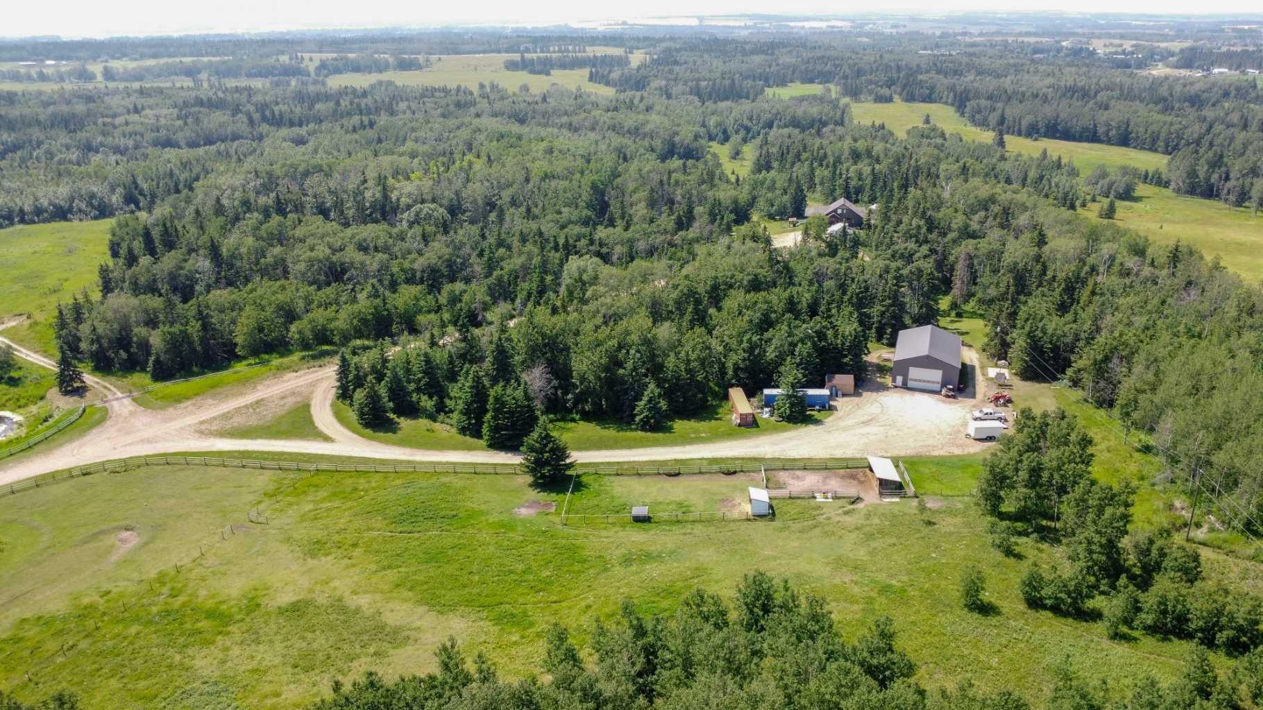 41512 Range Road 260, Lacombe, AB T4L 2K3